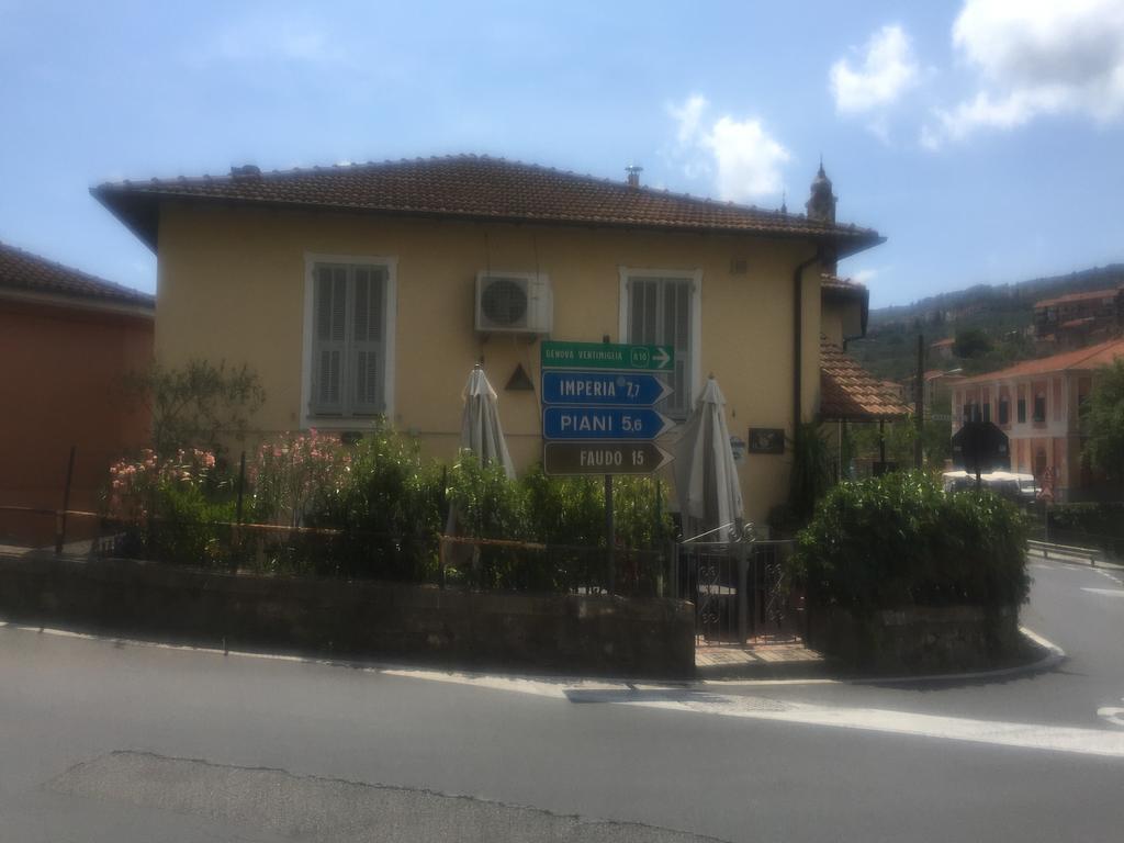 Affitta camere Da Lalla Dolcedo Esterno foto