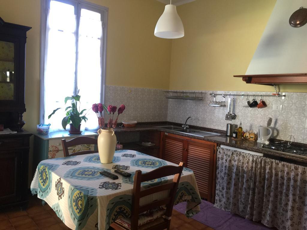 Affitta camere Da Lalla Dolcedo Esterno foto