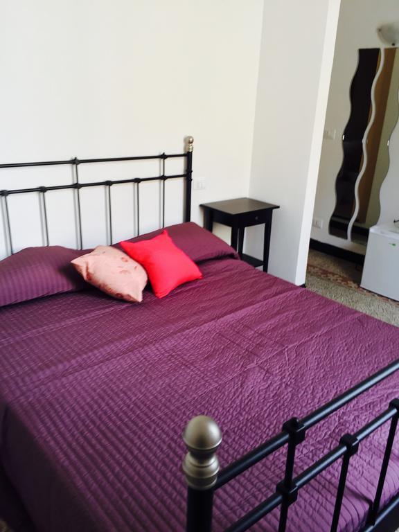 Affitta camere Da Lalla Dolcedo Esterno foto